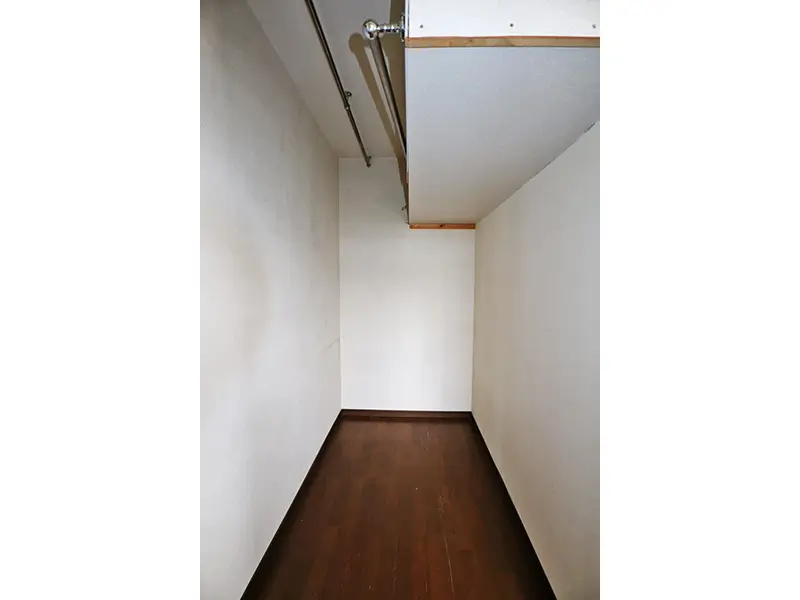 三重県名張市桔梗が丘西６番町の中古一戸建てのクローゼット