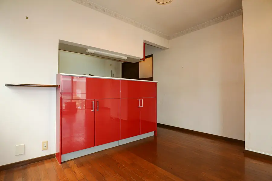 三重県名張市桔梗が丘西６番町の中古一戸建てのキッチン