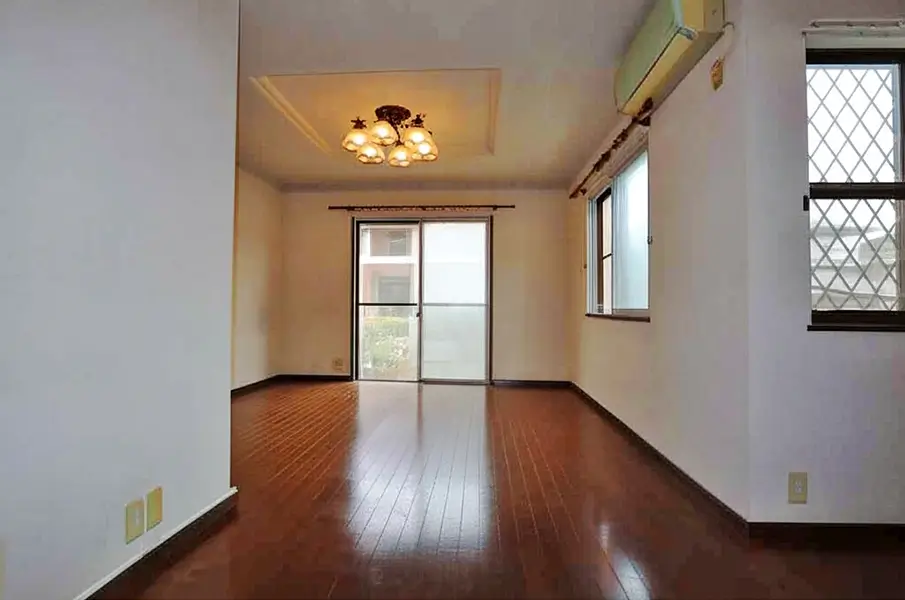 三重県名張市桔梗が丘西６番町の中古一戸建てのLDK