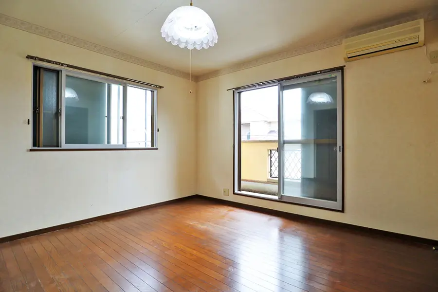 三重県名張市桔梗が丘西６番町の中古一戸建ての洋室