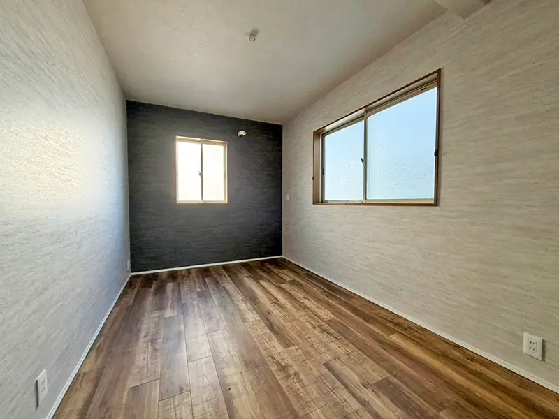 寝屋川市池田本町の中古一戸建ての洋室