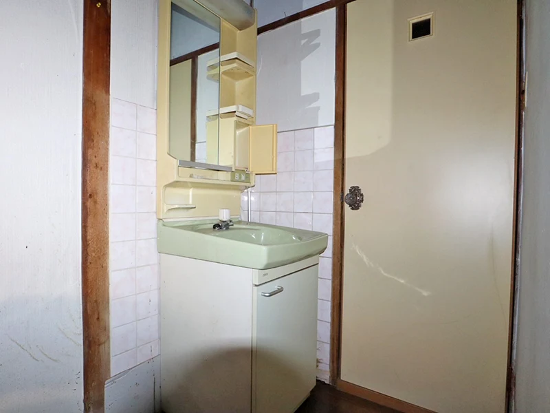 大阪府守口市佐太中町4丁目 高利回り投資向け中古戸建（3DK）の水回り