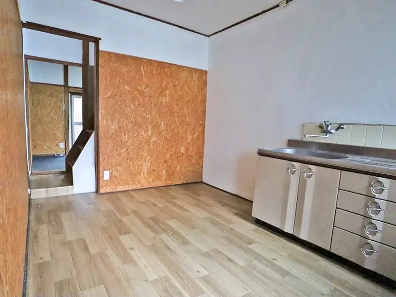 大阪府寝屋川市打上南町 高利回り投資向け中古戸建（3DK）のリビング