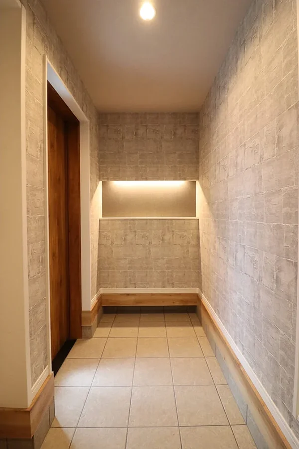 7ARC（セブンアーク）の施工実績｜大阪市阿倍野区に建てた注文住宅のエントランス