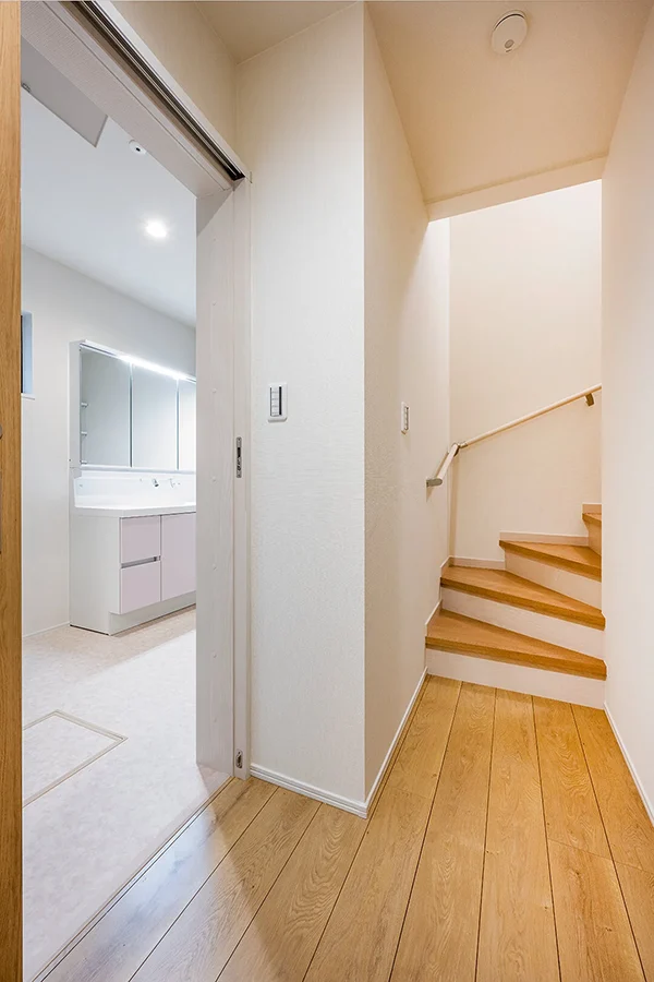 7ARC（セブンアーク）の施工実績｜大阪市港区に建てた注文住宅の廊下