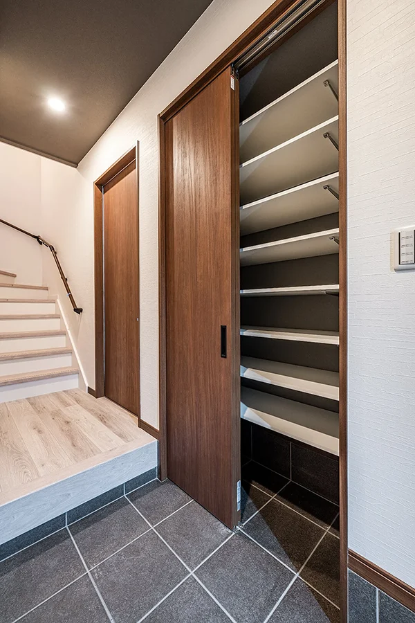 7ARC（セブンアーク）の施工実績｜東大阪市に建てた注文住宅のシューズクローゼット