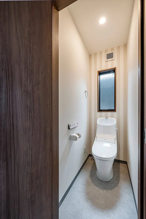 7ARC（セブンアーク）の施工実績｜東大阪市に建てた注文住宅のトイレ