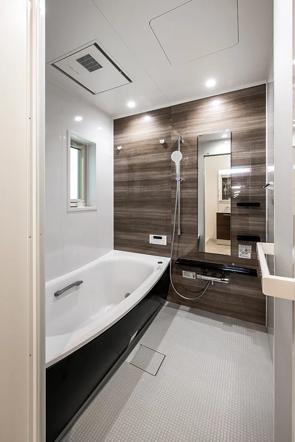 7ARC（セブンアーク）の施工実績｜大阪市此花区に建てた注文住宅の浴室