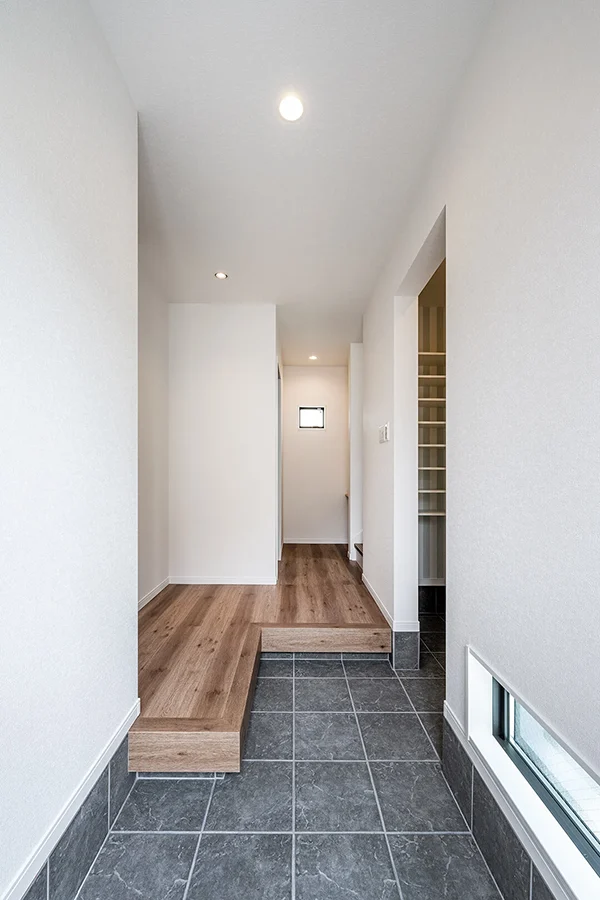 7ARC（セブンアーク）の施工実績｜大阪府豊中市に建てた注文住宅の玄関