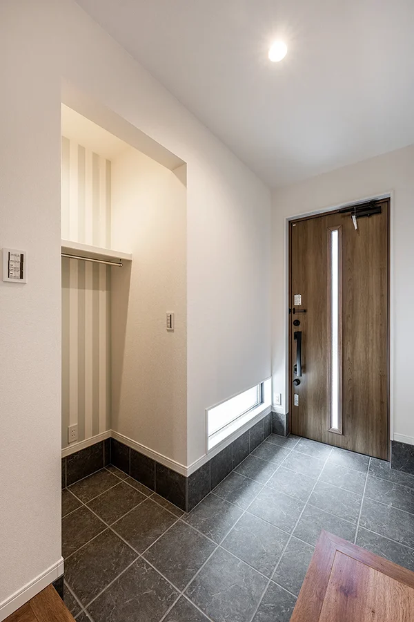 7ARC（セブンアーク）の施工実績｜大阪府豊中市に建てた注文住宅の玄関