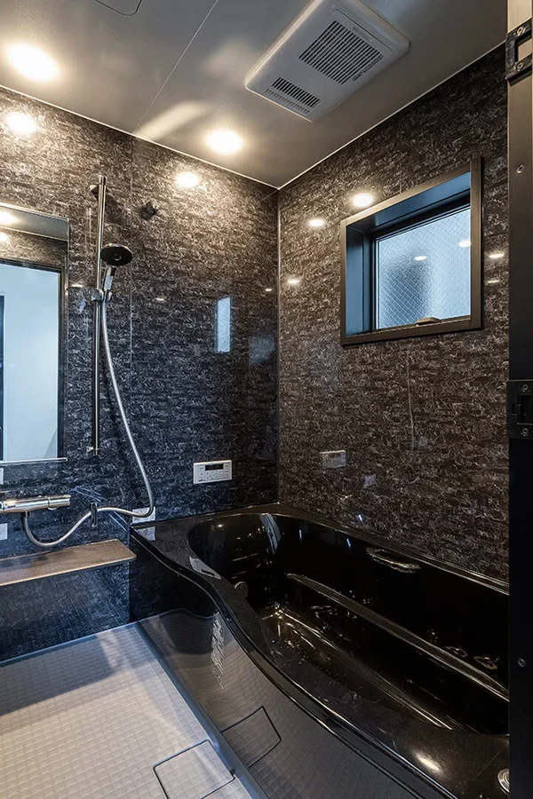 7ARC（セブンアーク）の施工実績｜大阪市西成区に建てた注文住宅の浴室