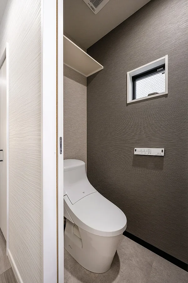 7ARC（セブンアーク）の施工実績｜大阪市西成区に建てた注文住宅のトイレ