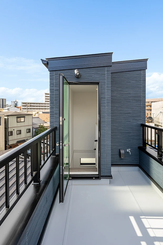 7ARC（セブンアーク）の施工実績｜大阪市東淀川区に建てた注文住宅のバルコニー