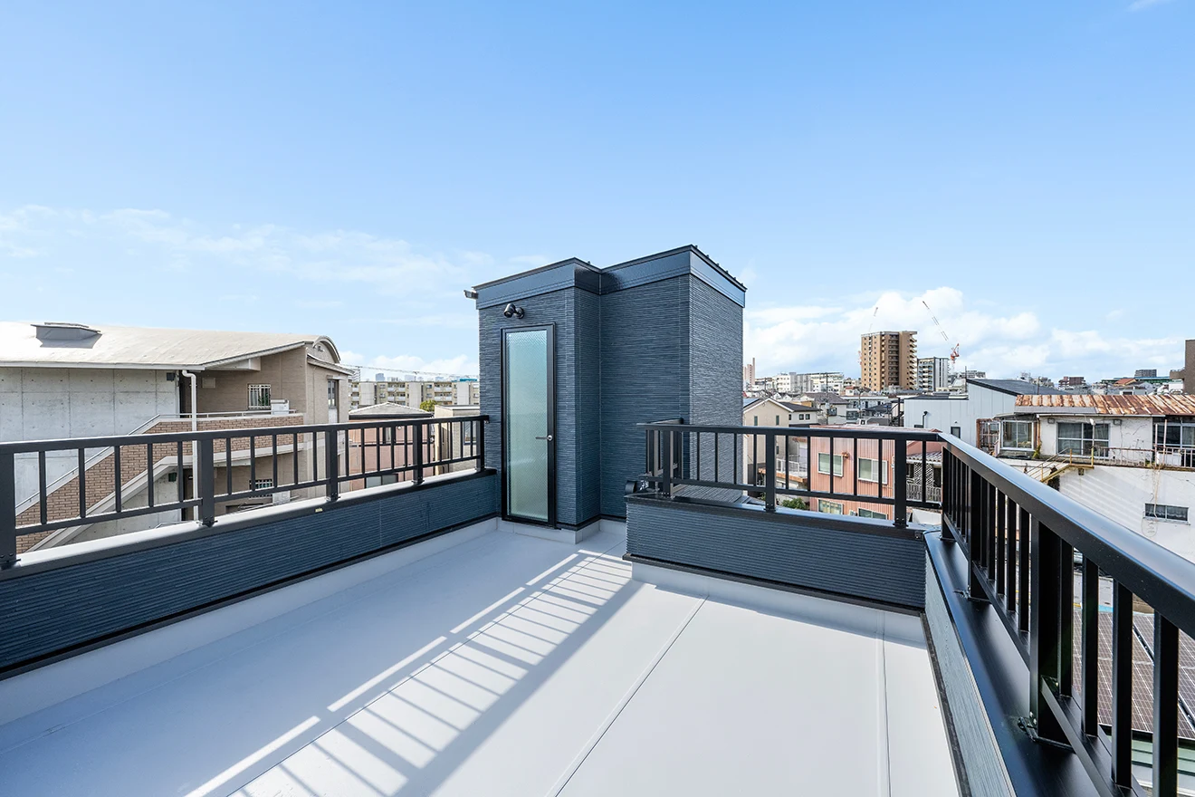 7ARC（セブンアーク）の施工実績｜大阪市東淀川区に建てた注文住宅のバルコニー