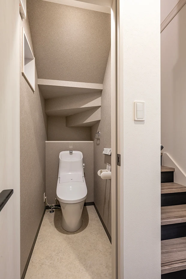 7ARC（セブンアーク）の施工実績｜大阪市東淀川区に建てた注文住宅のトイレ