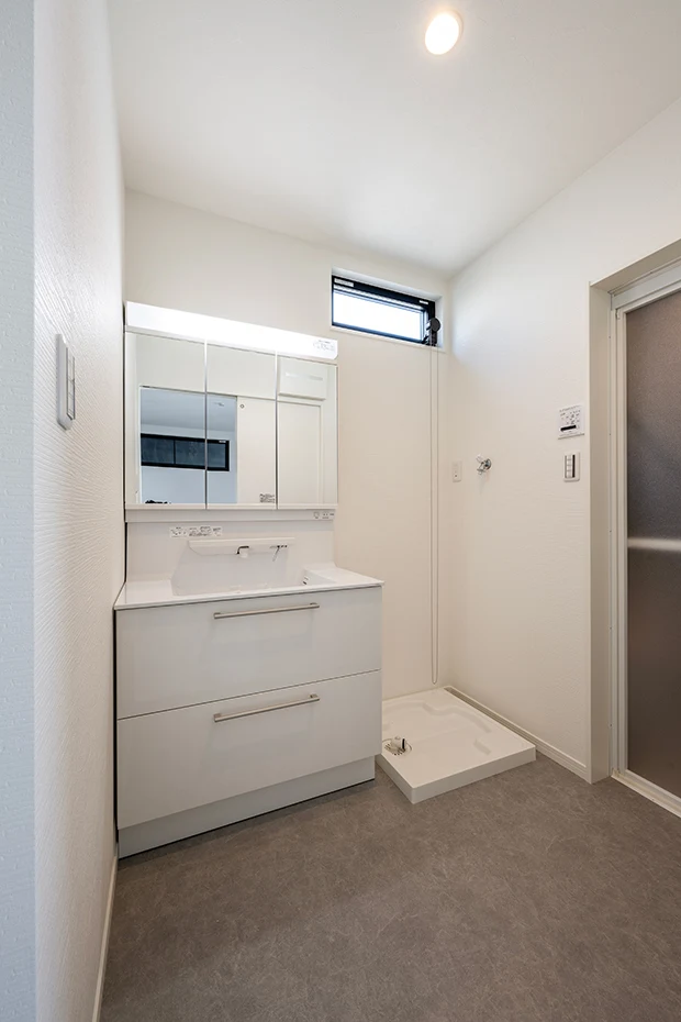 7ARC（セブンアーク）の施工実績｜大阪市此花区に建てた注文住宅の洗面室