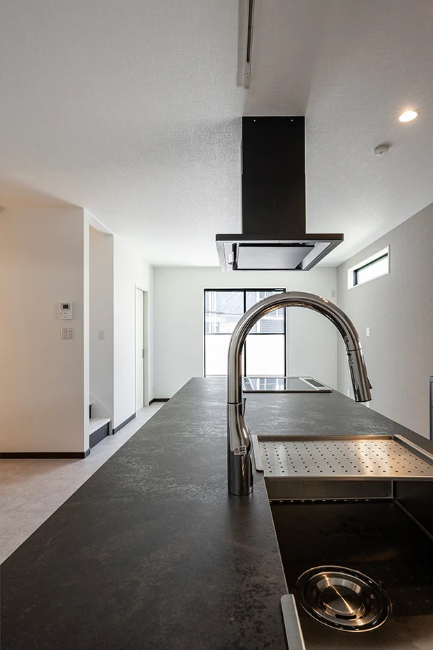 7ARC（セブンアーク）の施工実績｜大阪府守口市に建てた注文住宅のキッチン