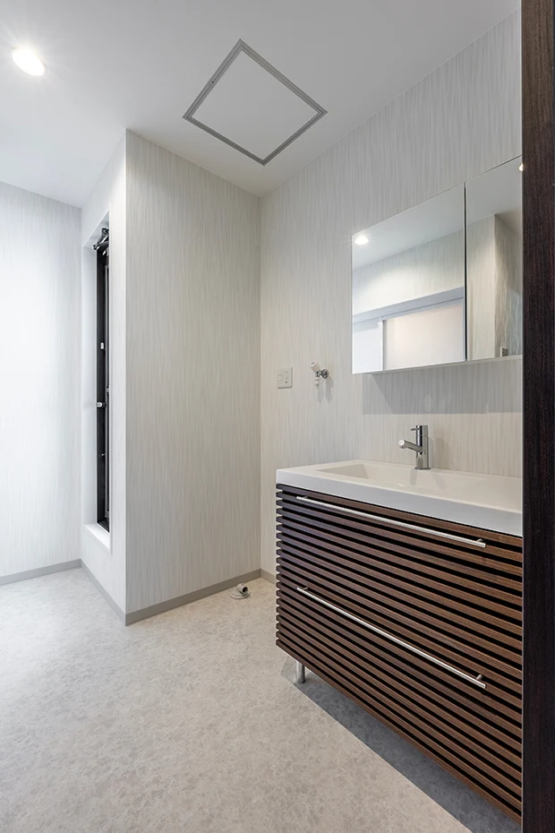 7ARC（セブンアーク）の施工実績｜大阪府守口市に建てた注文住宅の洗面室