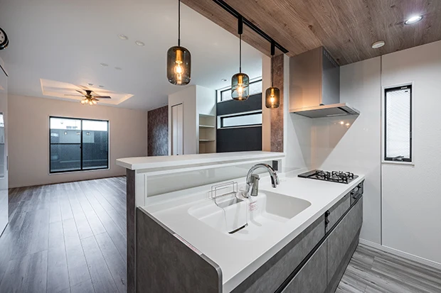 7ARC（セブンアーク）の施工実績｜大阪府吹田市に建てた注文住宅のキッチン