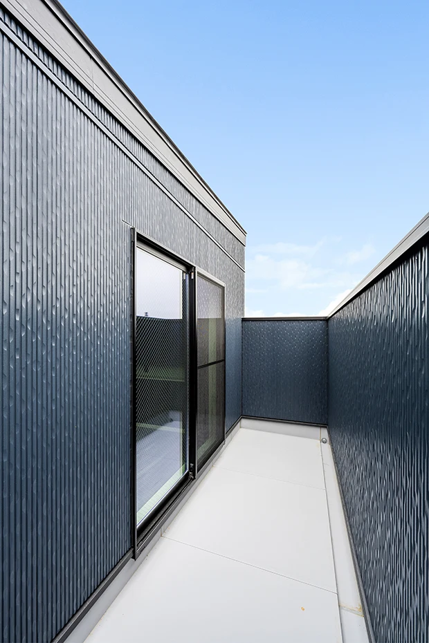 7ARC（セブンアーク）の施工実績｜大阪府吹田市に建てた注文住宅のルーフバルコニー