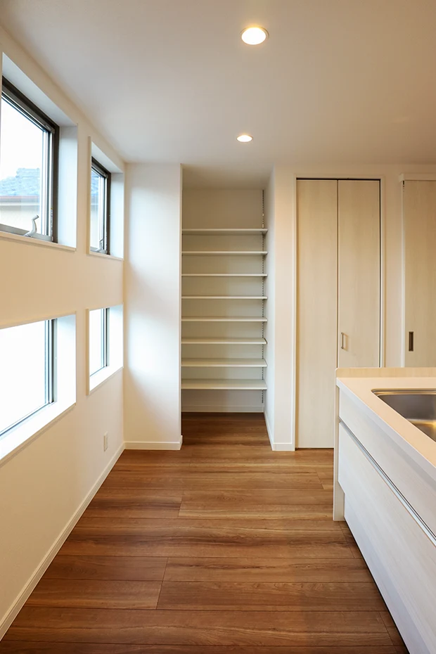 7ARC（セブンアーク）の施工実績｜大阪府守口市に建てた注文住宅のLDK