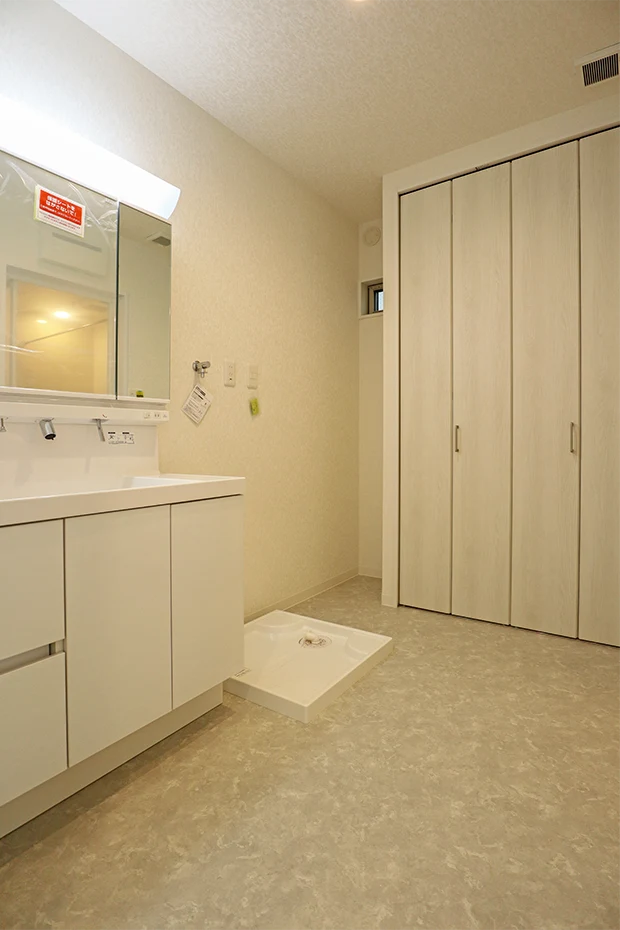 7ARC（セブンアーク）の施工実績｜大阪府守口市に建てた注文住宅の洗面室