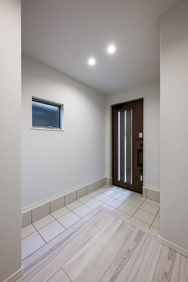 7ARC（セブンアーク）の施工実績｜大阪市住吉区に建てた注文住宅の玄関