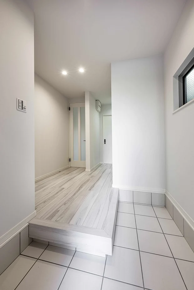 7ARC（セブンアーク）の施工実績｜大阪市住吉区に建てた注文住宅の玄関