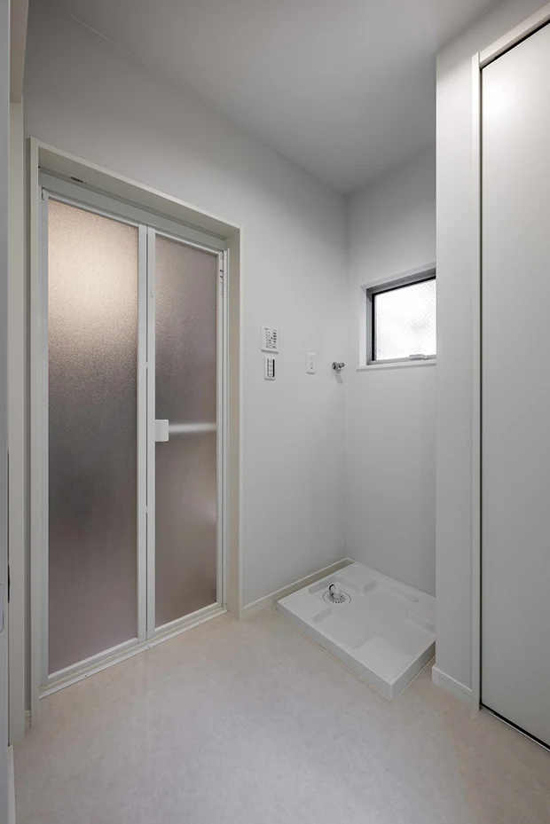 7ARC（セブンアーク）の施工実績｜大阪市住吉区に建てた注文住宅の洗面室