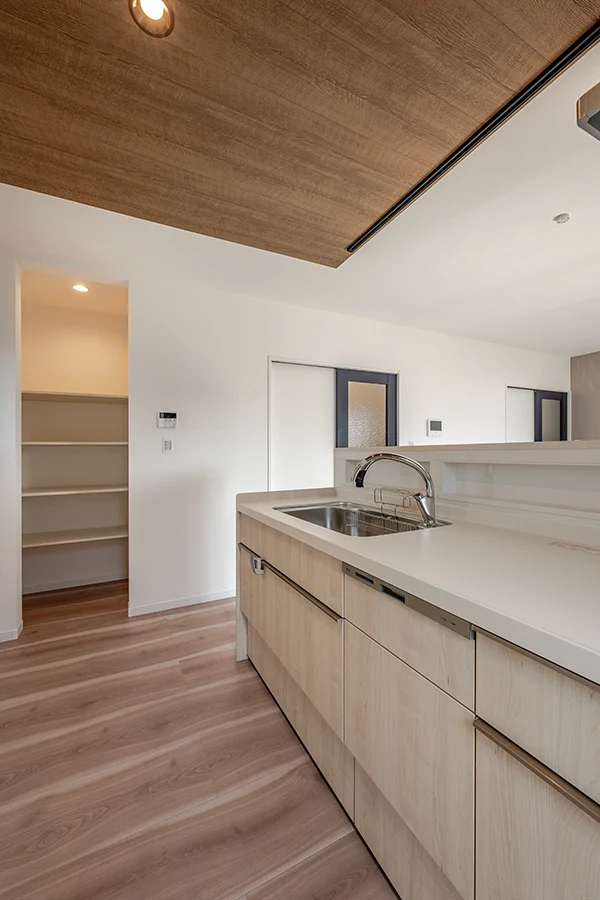 7ARC（セブンアーク）の施工実績｜東大阪市に建てた注文住宅のキッチン