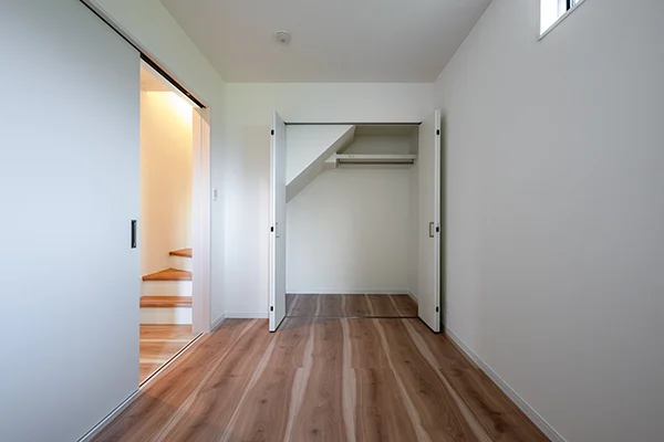 7ARC（セブンアーク）の施工実績｜東大阪市に建てた注文住宅の洋室