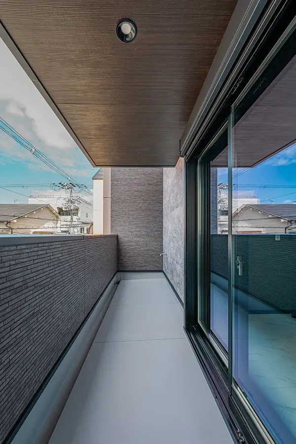 7ARC（セブンアーク）の施工実績｜大阪府守口市に建てた注文住宅のバルコニー