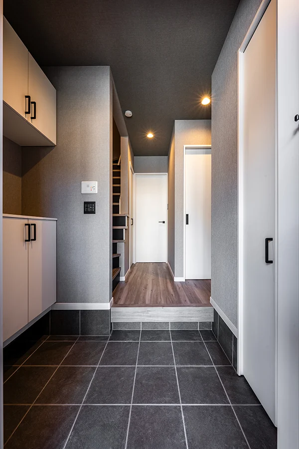 7ARC（セブンアーク）の施工実績｜大阪府守口市に建てた注文住宅の玄関