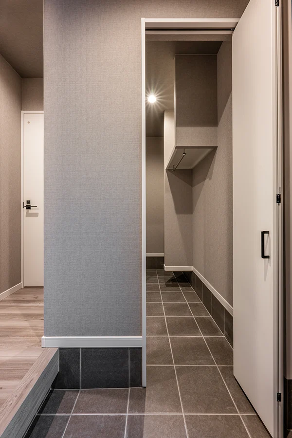 7ARC（セブンアーク）の施工実績｜大阪府守口市に建てた注文住宅の玄関