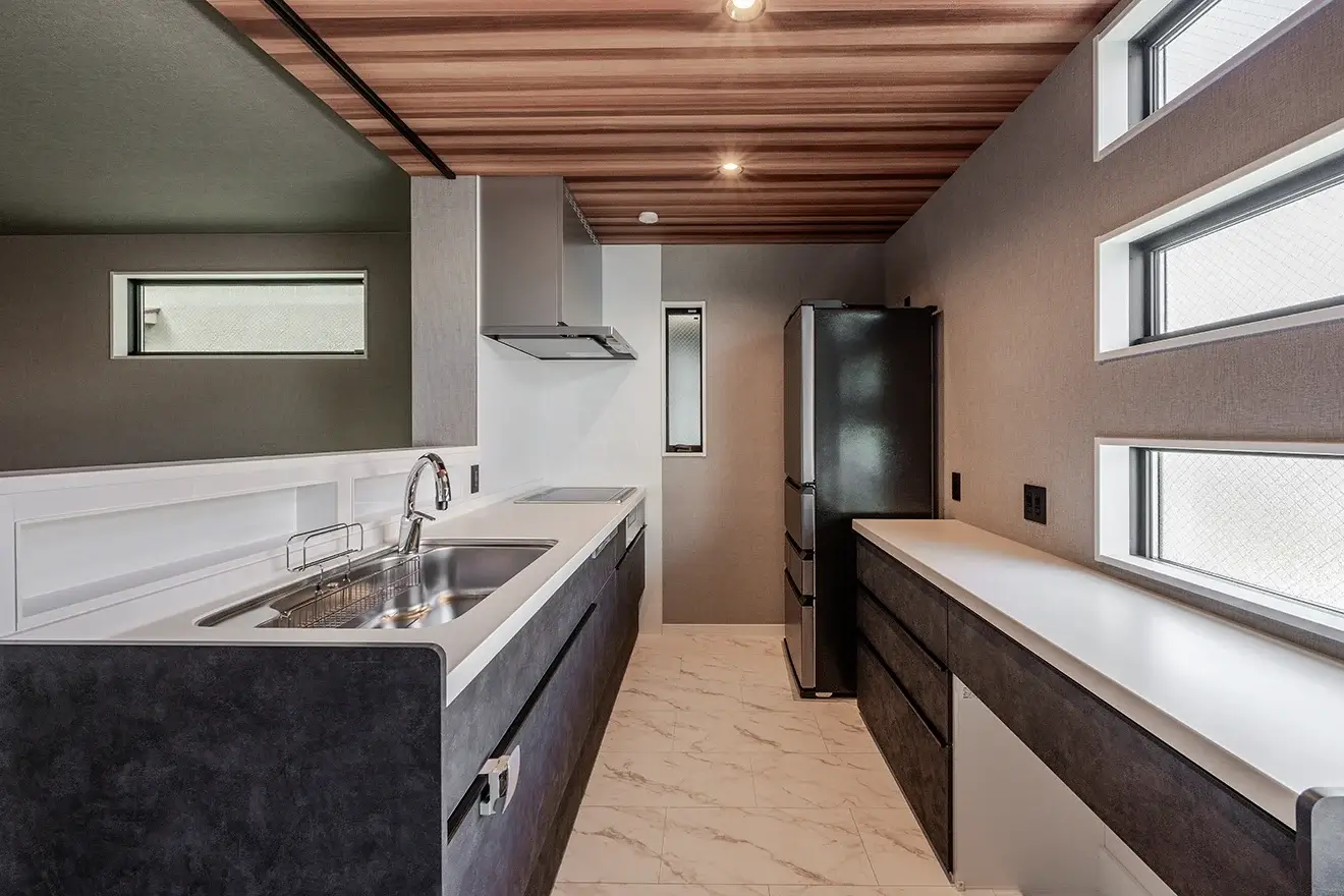 7ARC（セブンアーク）の施工実績｜大阪府守口市に建てた注文住宅のキッチン