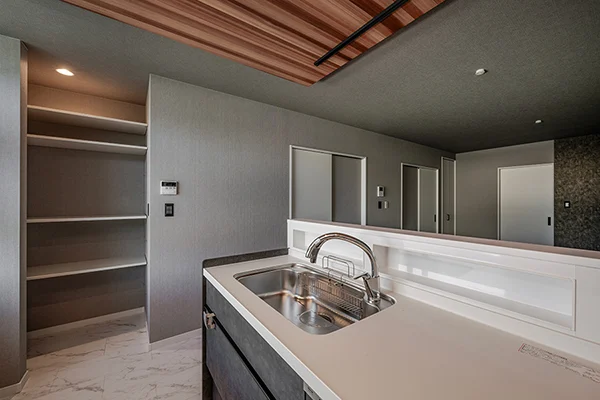 7ARC（セブンアーク）の施工実績｜大阪府守口市に建てた注文住宅のキッチン