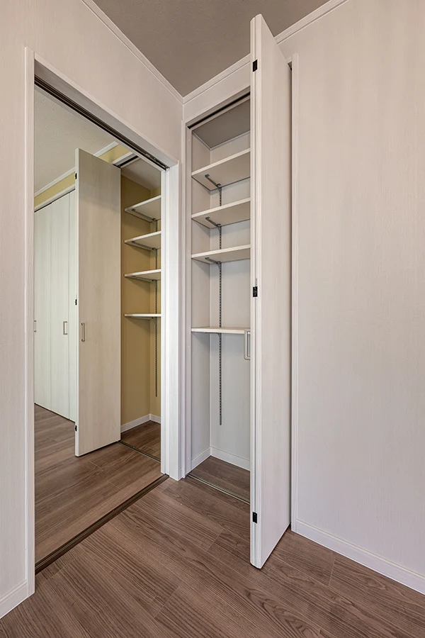 7ARC（セブンアーク）の施工実績｜大阪狭山市のリフォームした中古一戸建てのクローゼット