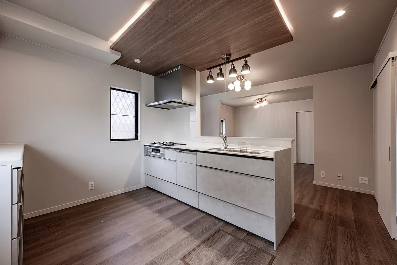 7ARC（セブンアーク）の施工実績｜大阪狭山市のリフォームした中古一戸建てのキッチン