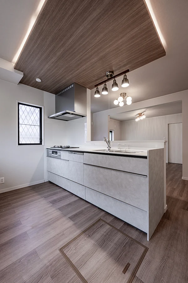 7ARC（セブンアーク）の施工実績｜大阪狭山市のリフォームした中古一戸建てのキッチン