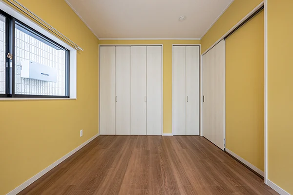 7ARC（セブンアーク）の施工実績｜大阪狭山市のリフォームした中古一戸建ての洋室