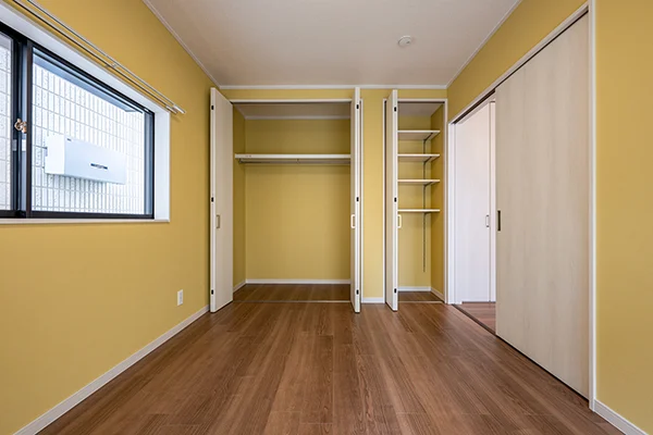 7ARC（セブンアーク）の施工実績｜大阪狭山市のリフォームした中古一戸建ての洋室