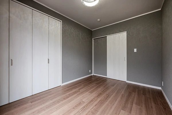 7ARC（セブンアーク）の施工実績｜大阪狭山市のリフォームした中古一戸建ての洋室