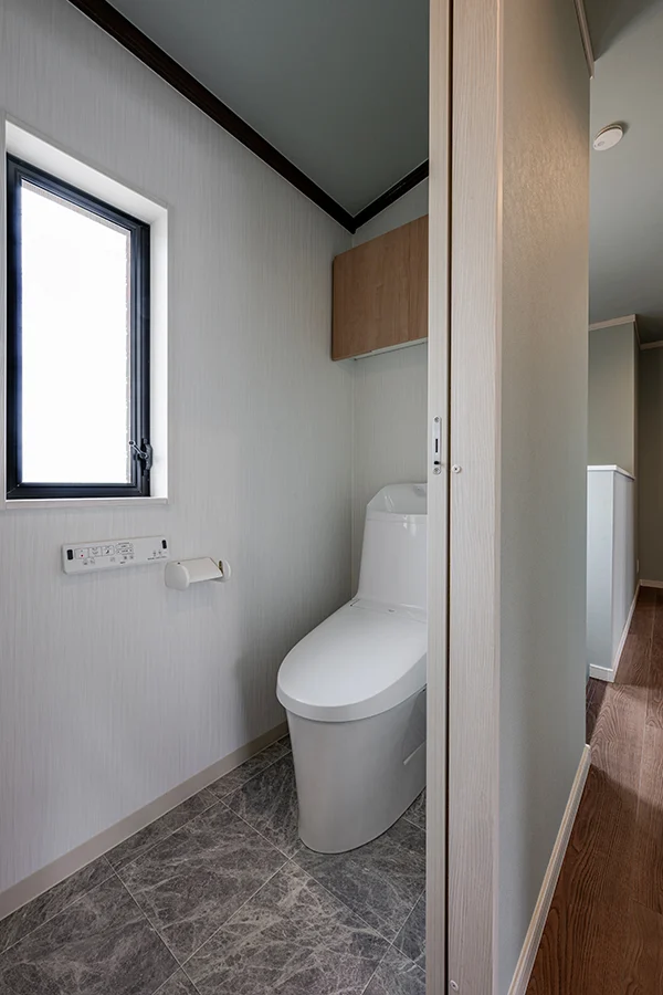 7ARC（セブンアーク）の施工実績｜大阪狭山市のリフォームした中古一戸建てのトイレ