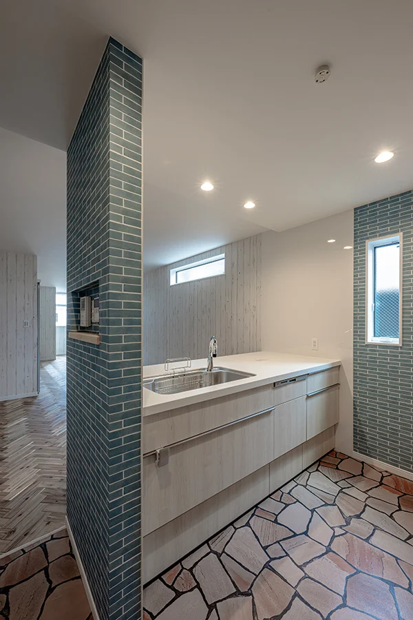 7ARC（セブンアーク）の施工実績｜大阪市西成区に建てた注文住宅のキッチン