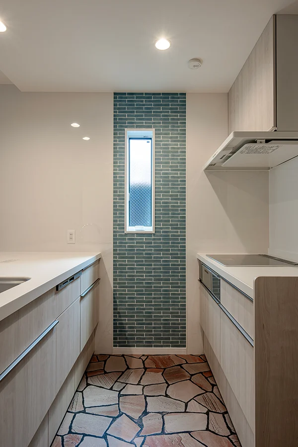 7ARC（セブンアーク）の施工実績｜大阪市西成区に建てた注文住宅のキッチン