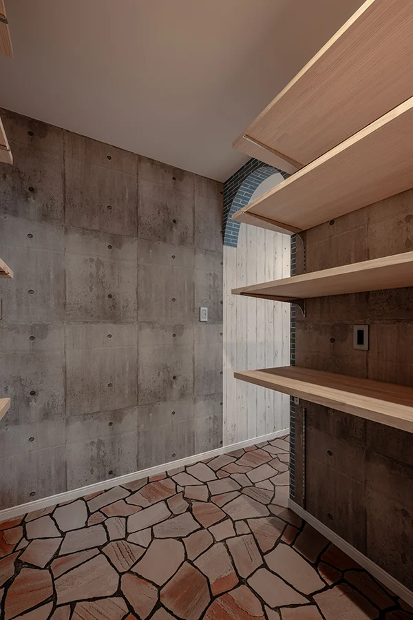 7ARC（セブンアーク）の施工実績｜大阪市西成区に建てた注文住宅のパントリー