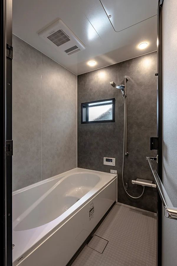 7ARC（セブンアーク）の施工実績｜大阪市東住吉区に建てた注文住宅の浴室