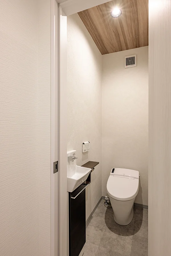 7ARC（セブンアーク）の施工実績｜大阪市東住吉区に建てた注文住宅のトイレ