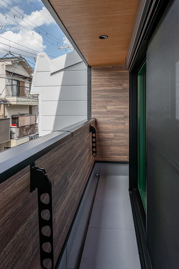 7ARC（セブンアーク）の施工実績｜東大阪市に建てた注文住宅のバルコニー