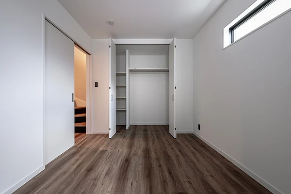 7ARC（セブンアーク）の施工実績｜東大阪市に建てた注文住宅の洋室